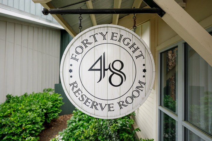 Things To Do FortyEight - Reserve Room